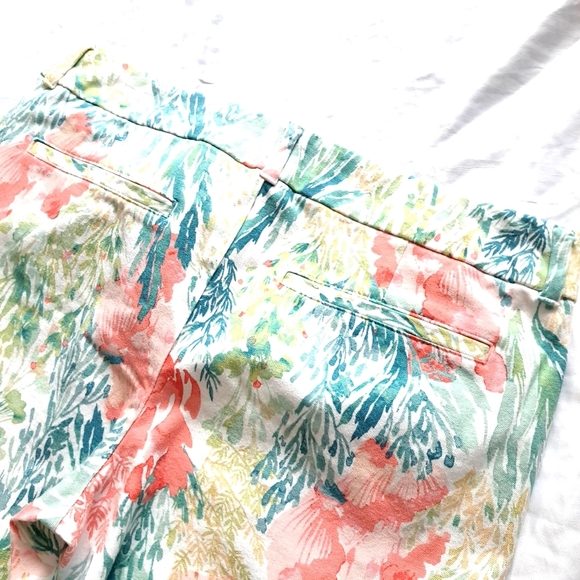 Old Navy | Colorful white pixie mid rise women's pant - Picture 4 of 12